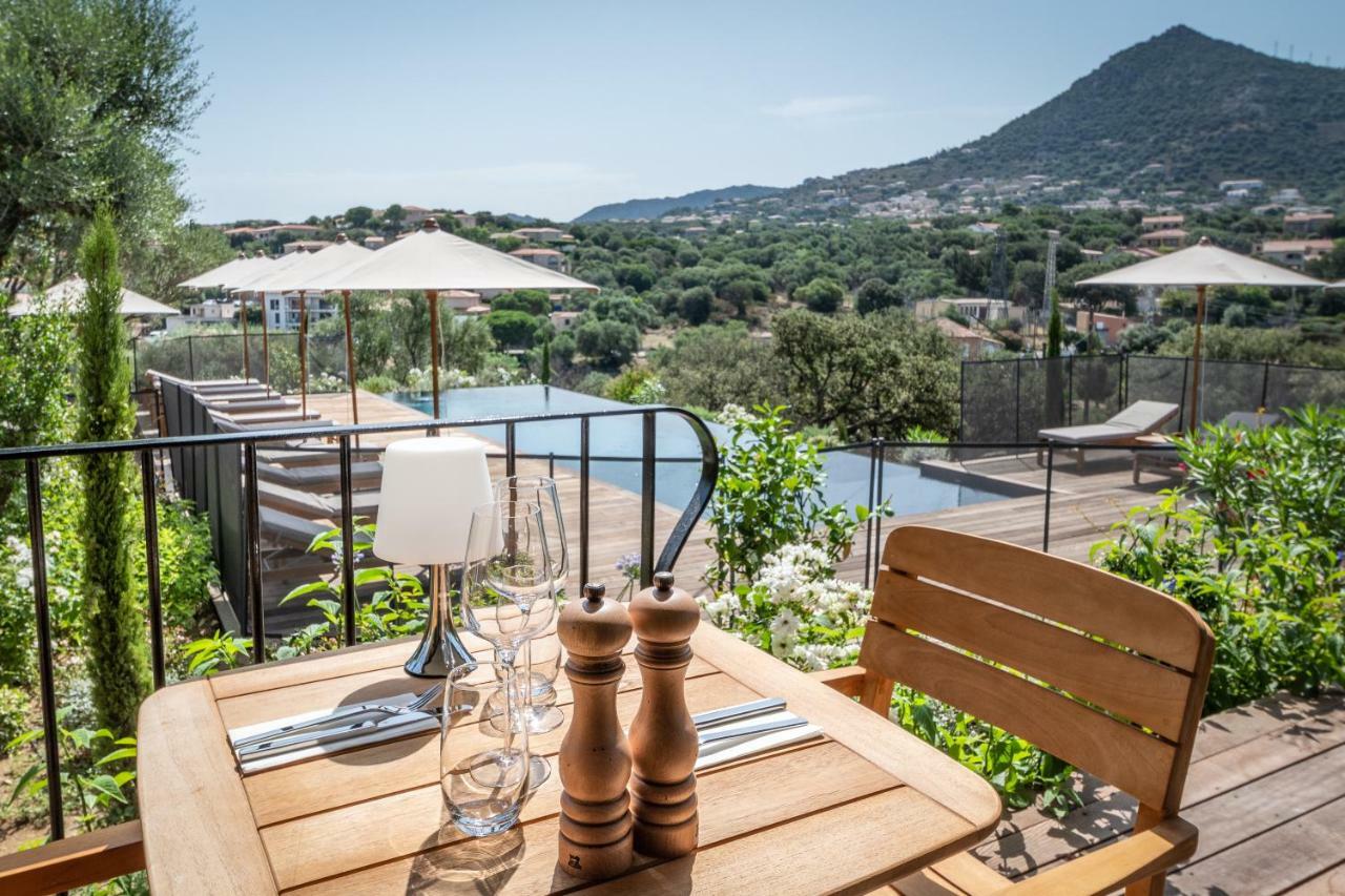 Hôtel Restaurant Villa Joséphine L'Ile-Rousse (Corsica) Exterior foto
